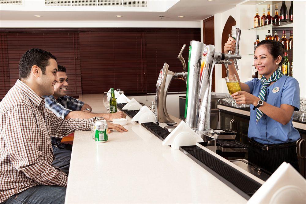 Holiday Bahrain Hotel Al-Manamah Restoran foto