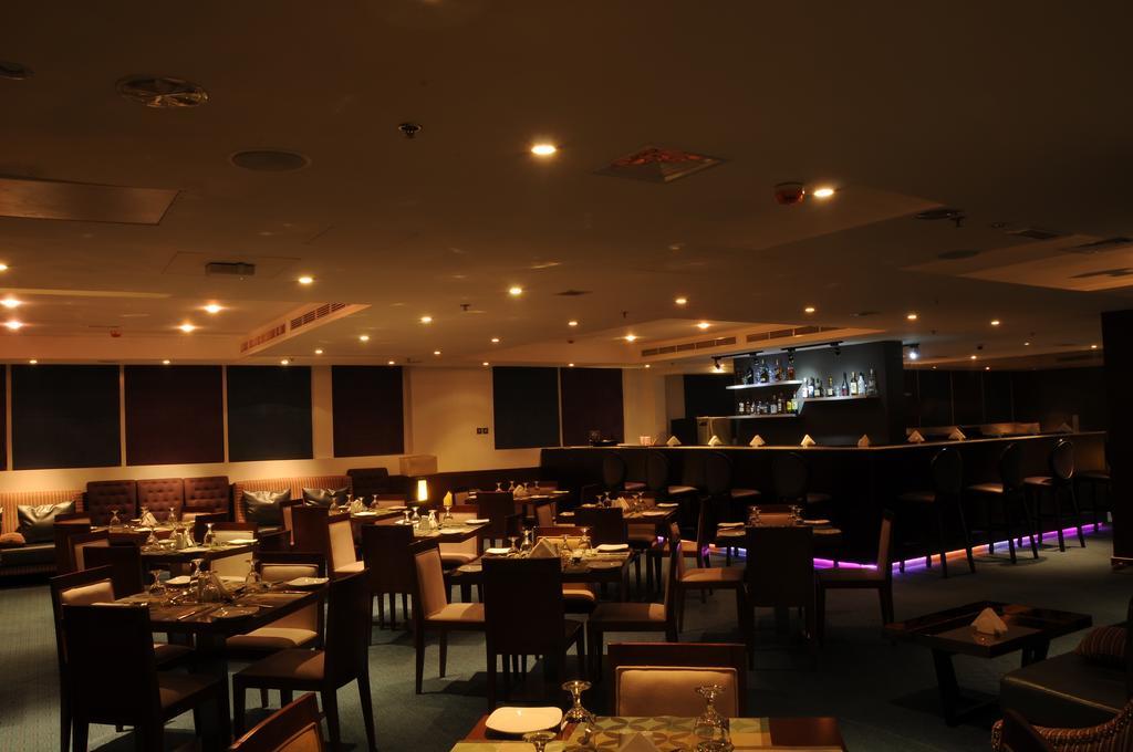 Holiday Bahrain Hotel Al-Manamah Bagian luar foto