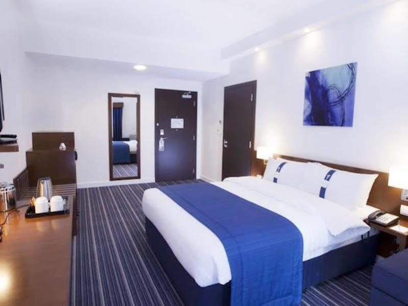 Holiday Bahrain Hotel Al-Manamah Bagian luar foto