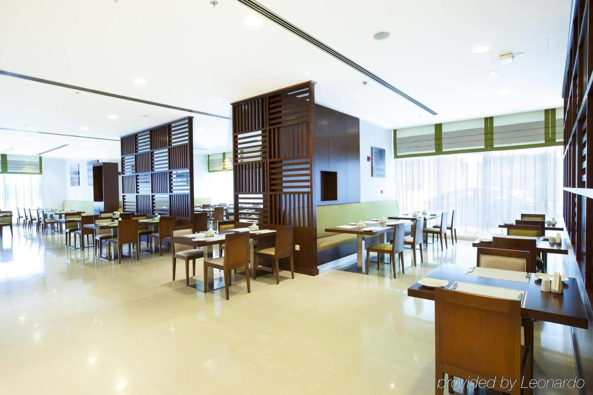 Holiday Bahrain Hotel Al-Manamah Bagian luar foto