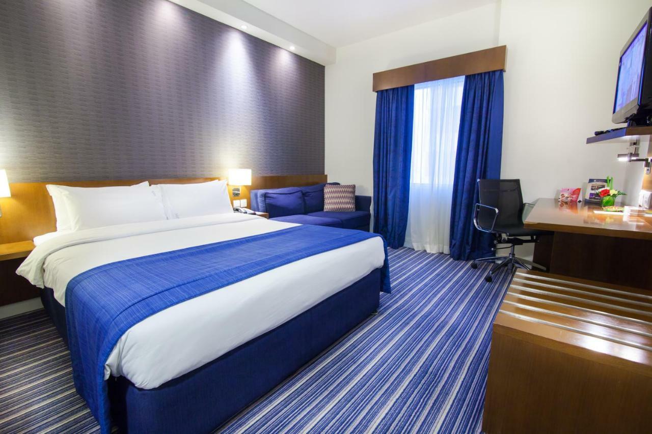 Holiday Bahrain Hotel Al-Manamah Bagian luar foto