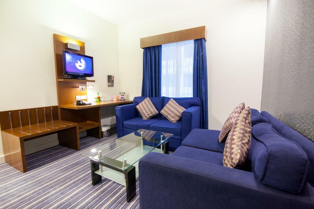 Holiday Bahrain Hotel Al-Manamah Bagian luar foto